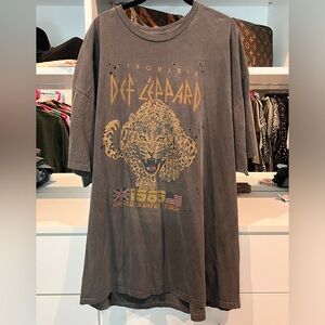 Urban Outfitters Def Leppard oversized T-shirt